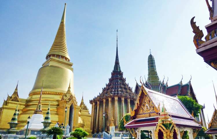 タイのお寺　ワット・シーラッタナーサーサダーラーム